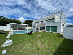 Casa blanca Playa Malibú